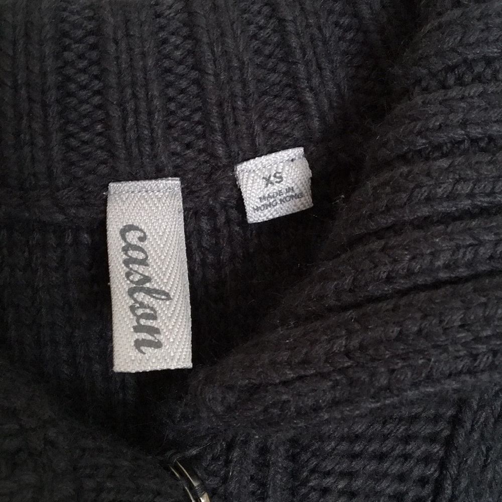 Sweater - Picture 5 of 5